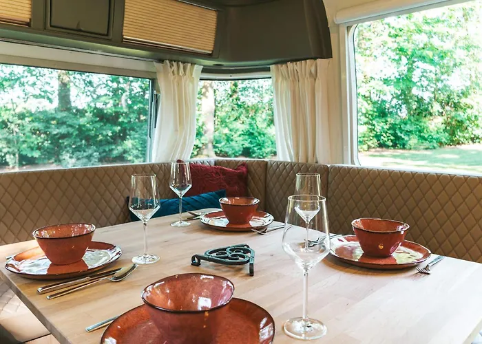 Amerikaanse Airstream Caravan Met Hottub Aldeamento Turístico *