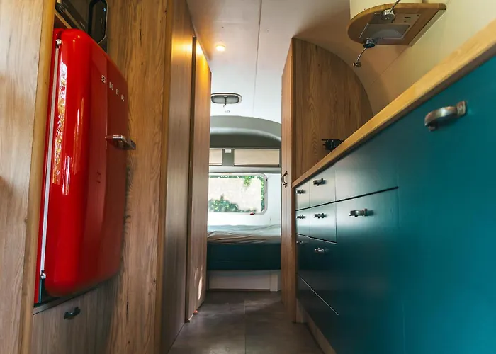 Amerikaanse Airstream Caravan Met Hottub *