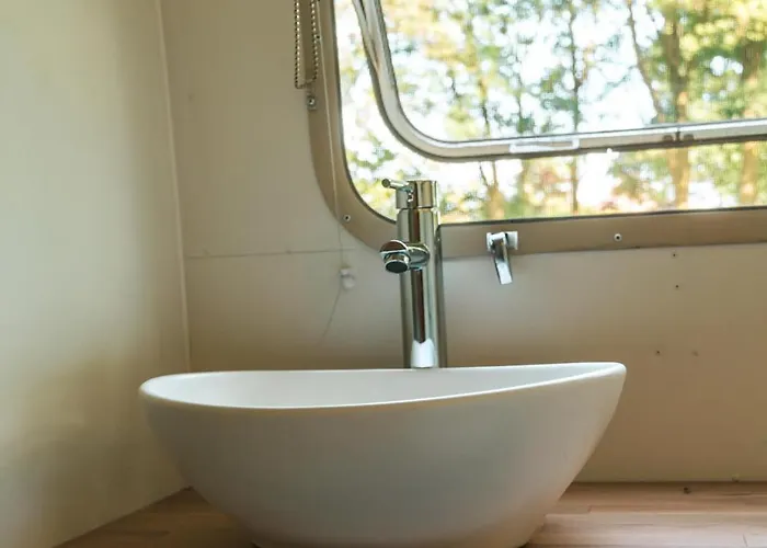 Aldeamento Turístico Amerikaanse Airstream Caravan Met Hottub *