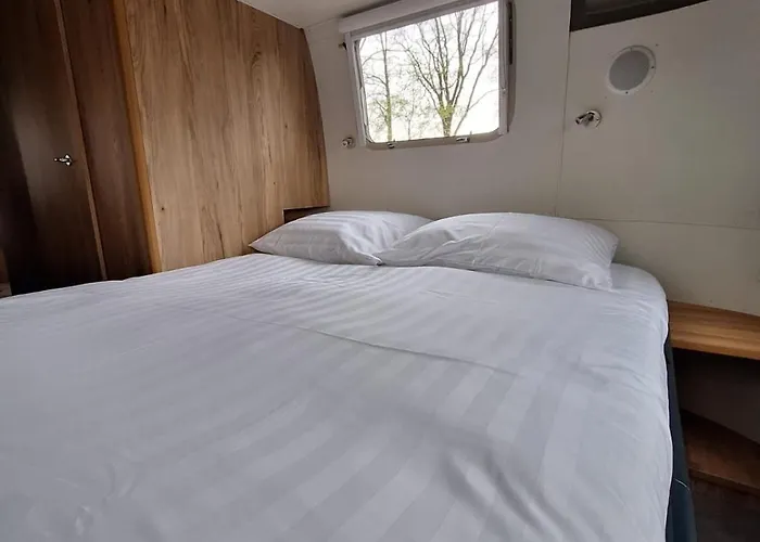 Aldeamento Turístico Amerikaanse Airstream Caravan Met Hottub