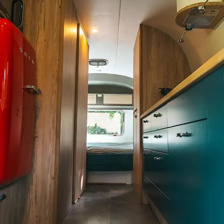Amerikaanse Airstream Caravan Met Hottub *