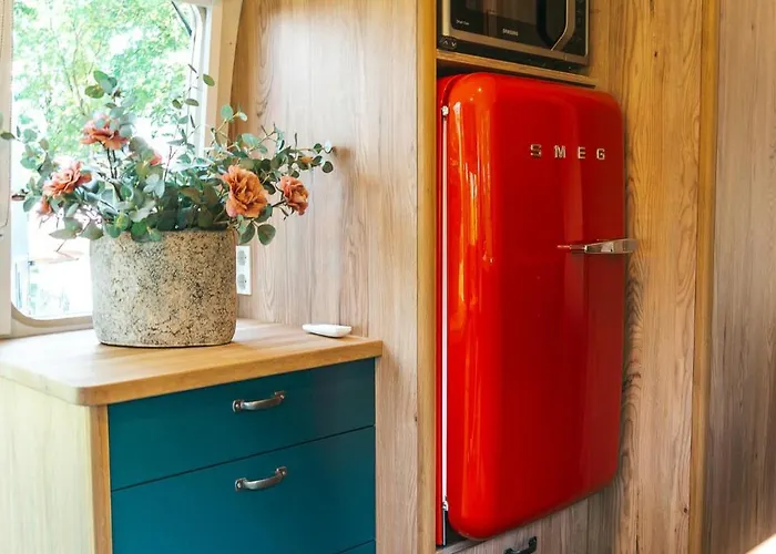 Amerikaanse Airstream Caravan Met Hottub منتزه العطل *