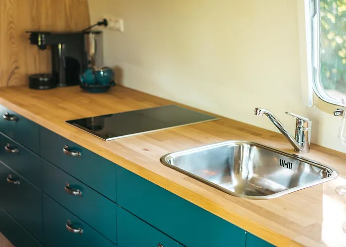 Amerikaanse Airstream Caravan Met Hottub كيسيل